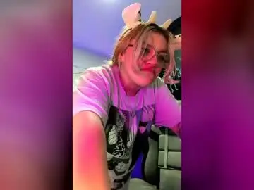 Sophia_weest99  live sex cam