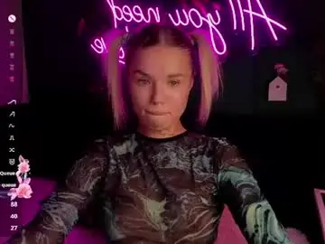Amorelune  live sex cam