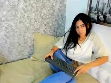 Anika_h  live sex cam