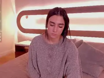 Anika_h  live sex cam