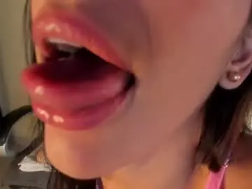 Annyluna1  live sex cam