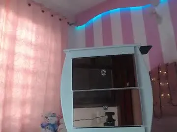 Baby_candy22  live sex cam