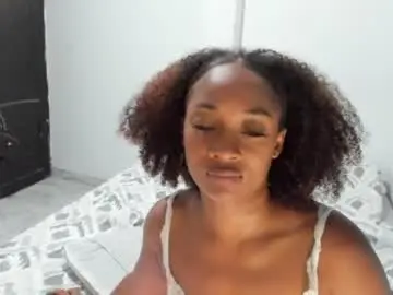 Ebony_banks  live sex cam