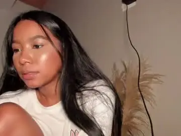 Fabianna_laraa  live sex cam
