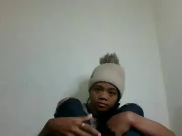 Fetranialdy  live sex cam