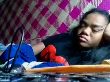 Fetranialdy  live sex cam