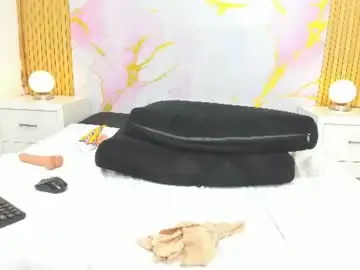 Imanywinter  live sex cam
