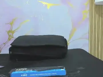 Imanywinter  live sex cam