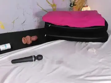 Imanywinter  live sex cam
