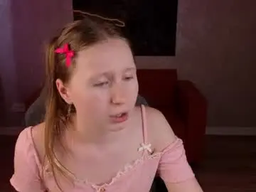 Lilitiny  live sex cam