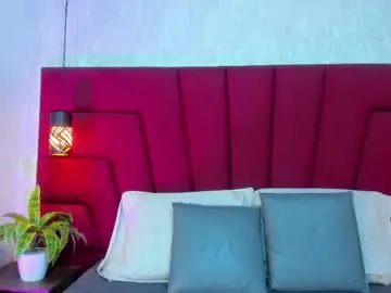 Maya_curvy  live sex cam