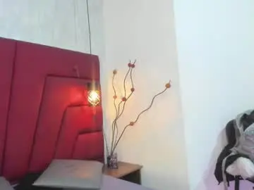 Maya_curvy  live sex cam