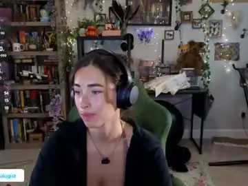 Monstrumologist  live sex cam