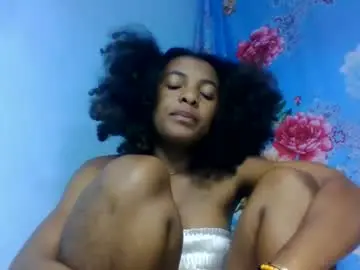 Ooooranorosoa  live sex cam