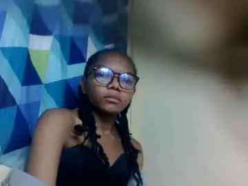 Ooooranorosoa  live sex cam