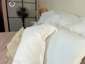 Roxxana227  live sex cam