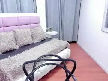 Taliathompson  live sex cam
