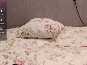 Technobae  live sex cam