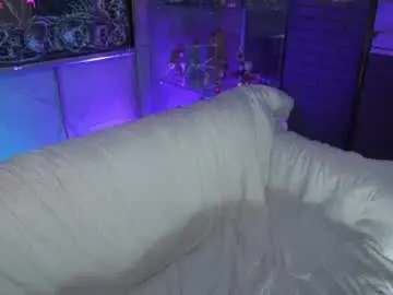 April_k  live sex cam