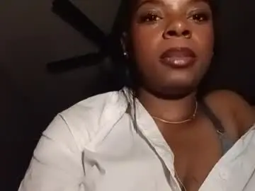 Beautykiwi  live sex cam