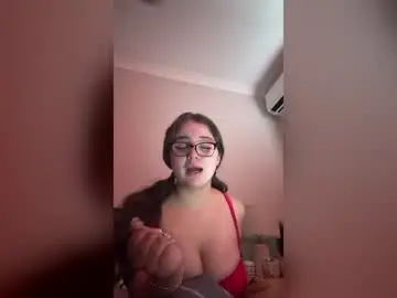 Bigtittiesbyheart  live sex cam