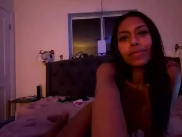 Evelynn_doll  live sex cam