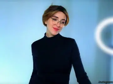 Litlle_flowers  live sex cam