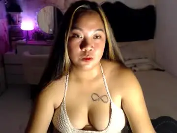 Lolly_holii  live sex cam