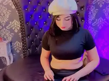 Lucyy_cuttee  live sex cam