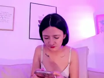 Maggiie_b  live sex cam