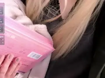 Makima_lee  live sex cam
