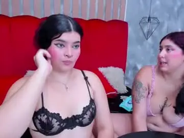 Saraandliz  live sex cam