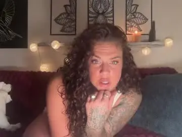 Servegoddesszara  live sex cam