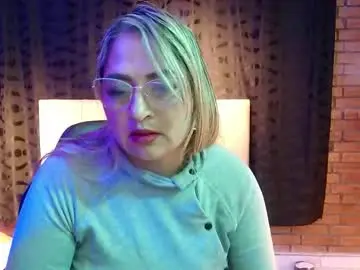 Clio_queen  live sex cam