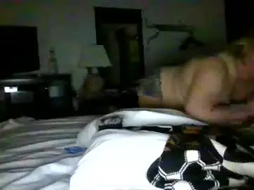 Greeneyedblondie84  live sex cam