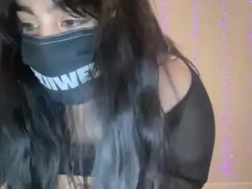 Kiiwee  live sex cam