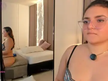 Lilly_ass  live sex cam