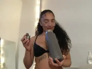 Rosalinatoosexy  live sex cam