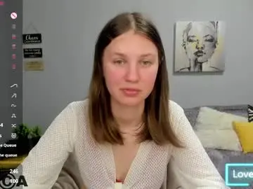 Sofia_smilee  live sex cam