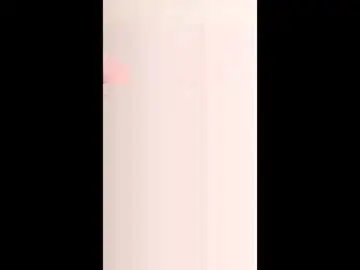Strikinggigi  live sex cam