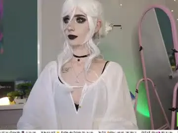 Sweetuniporn  live sex cam