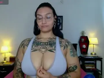 Toothyy  live sex cam