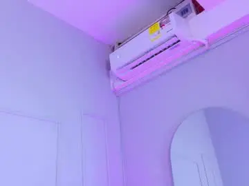 Violetbloomm  live sex cam
