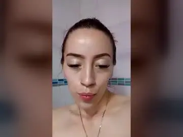 Anal_latina_rousse  live sex cam