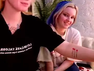 Bluebeell  live sex cam