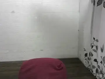 Bootyshake94  live sex cam