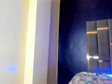 Chaannelqueen  live sex cam