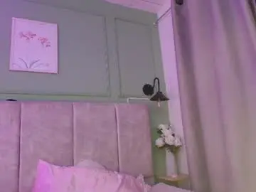 Debonyrose  live sex cam