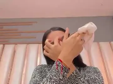 Emmycruzz  live sex cam