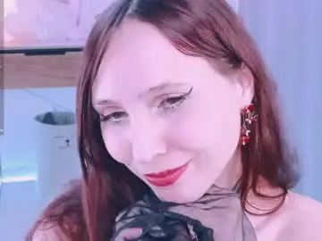 Lucy_millss  live sex cam